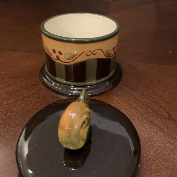 Chocolate Berries Ceramic Sugar Jar by DEMDACO - Hand-Painted 2002 - Picture 4 of 6